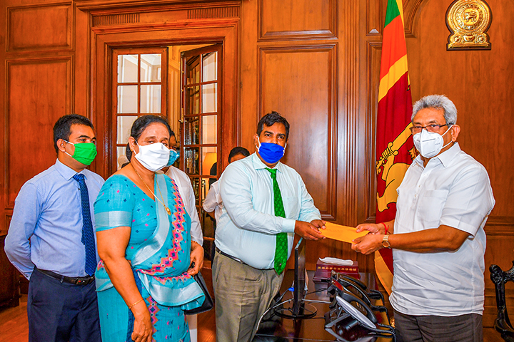 Chess Federation of Sri Lanka donates RS. 1 Million