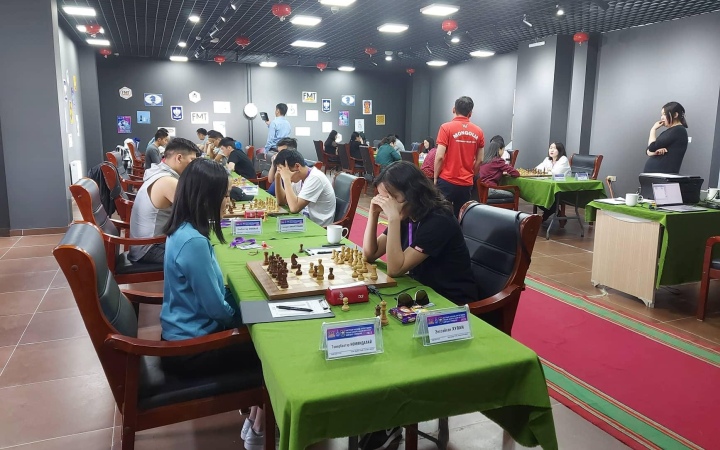 Dambasuren Batsuren and Altan-Ulzii Enkhtuul Win Mongolian Open and Women’s Championships