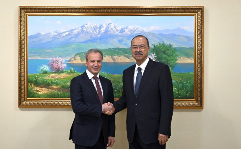 FIDE President visits Uzbekistan